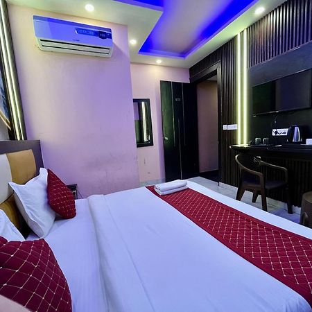 Jupiter Plaza Delhi Airport Hotel New Delhi Exterior photo