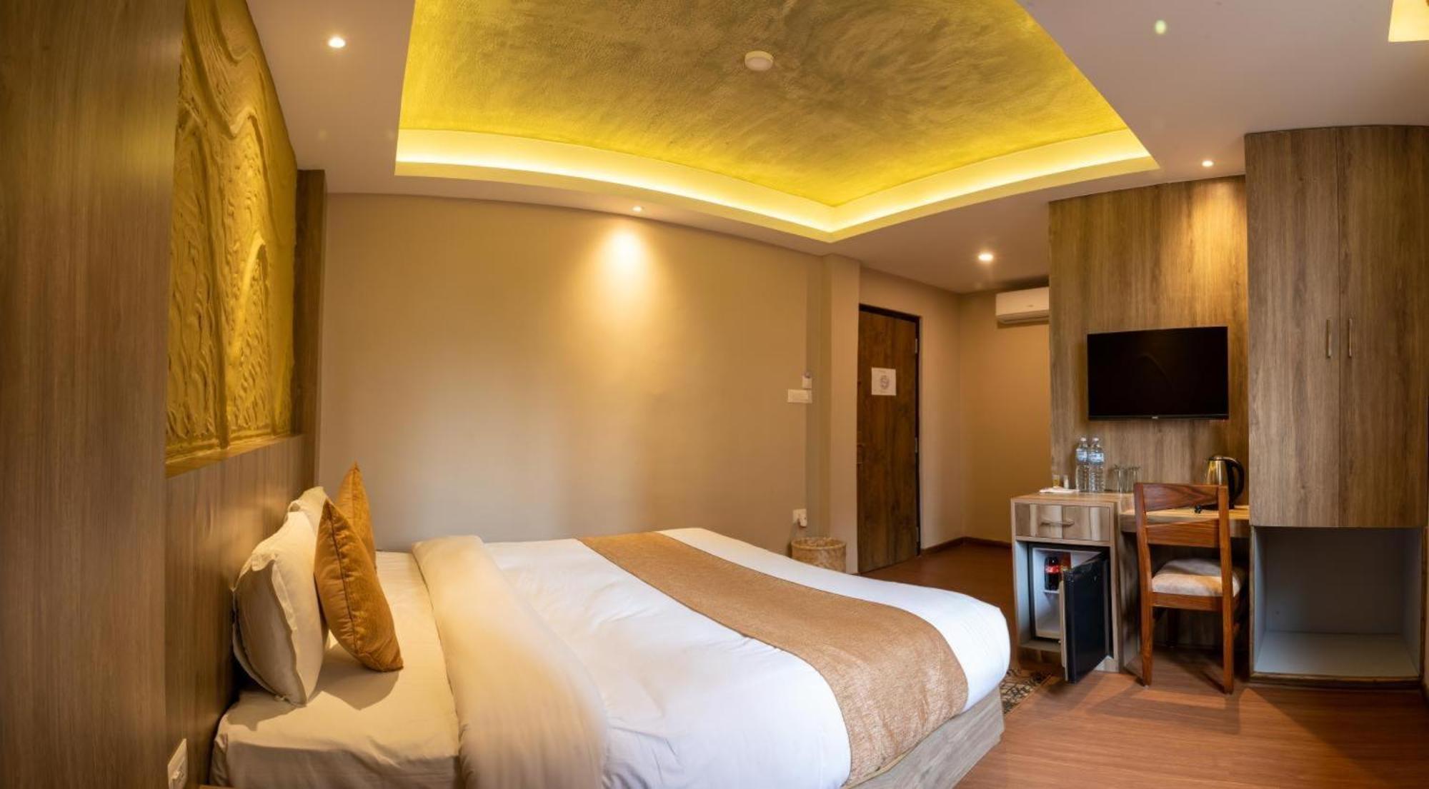 Jupiter Plaza Delhi Airport Hotel New Delhi Exterior photo